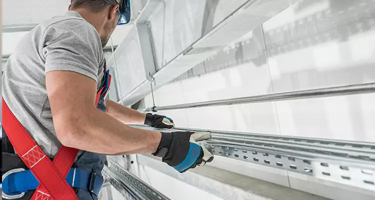 Glass Balcony Railing Replacement in Riverview, FL